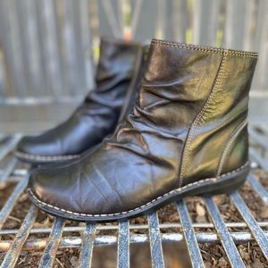 ladies leather ankle boots size 7
